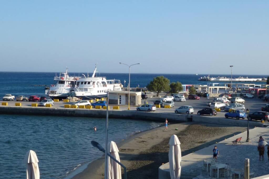 Amazing Seafront Suite Ierápetra Buitenkant foto